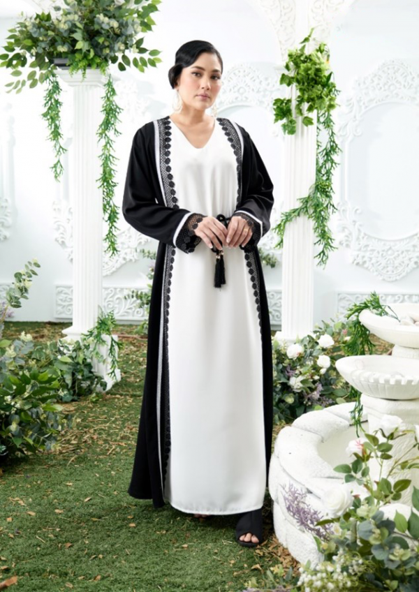 Abaya Dubai Black White - Image 2